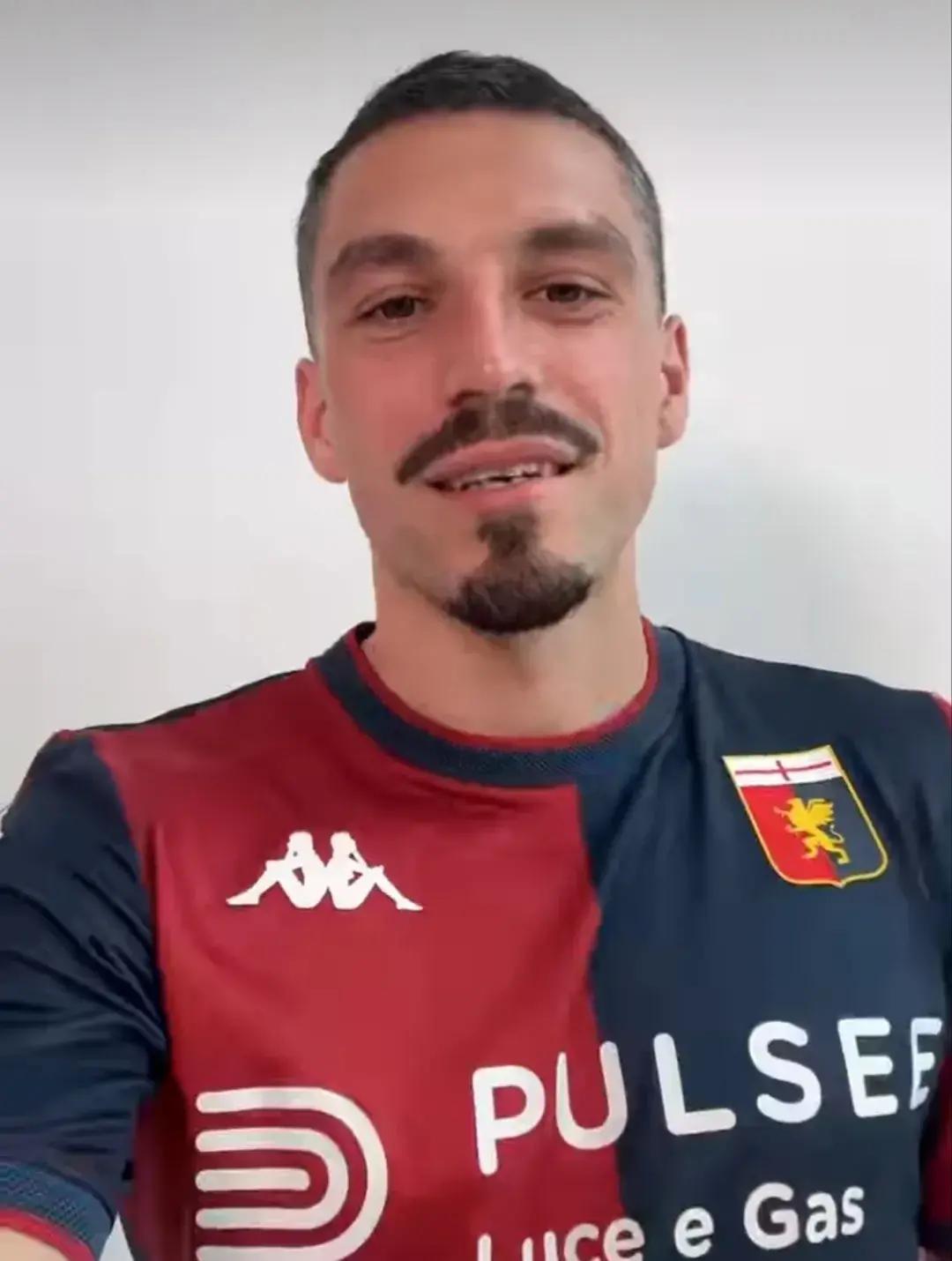 武汉三镇发布备战花絮,今晨更衣室发声,意甲任务艰巨,团队化学反应显著 武汉三镇发布备战花絮,今晨更衣室发声,意甲任务艰巨,团队化学反应显著