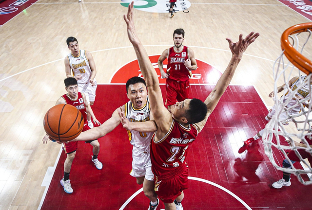 西甲今晨再迎强敌，浙江稠州状态回暖，主帅态度：目标明确，赛程密集仍需轮换的简单介绍