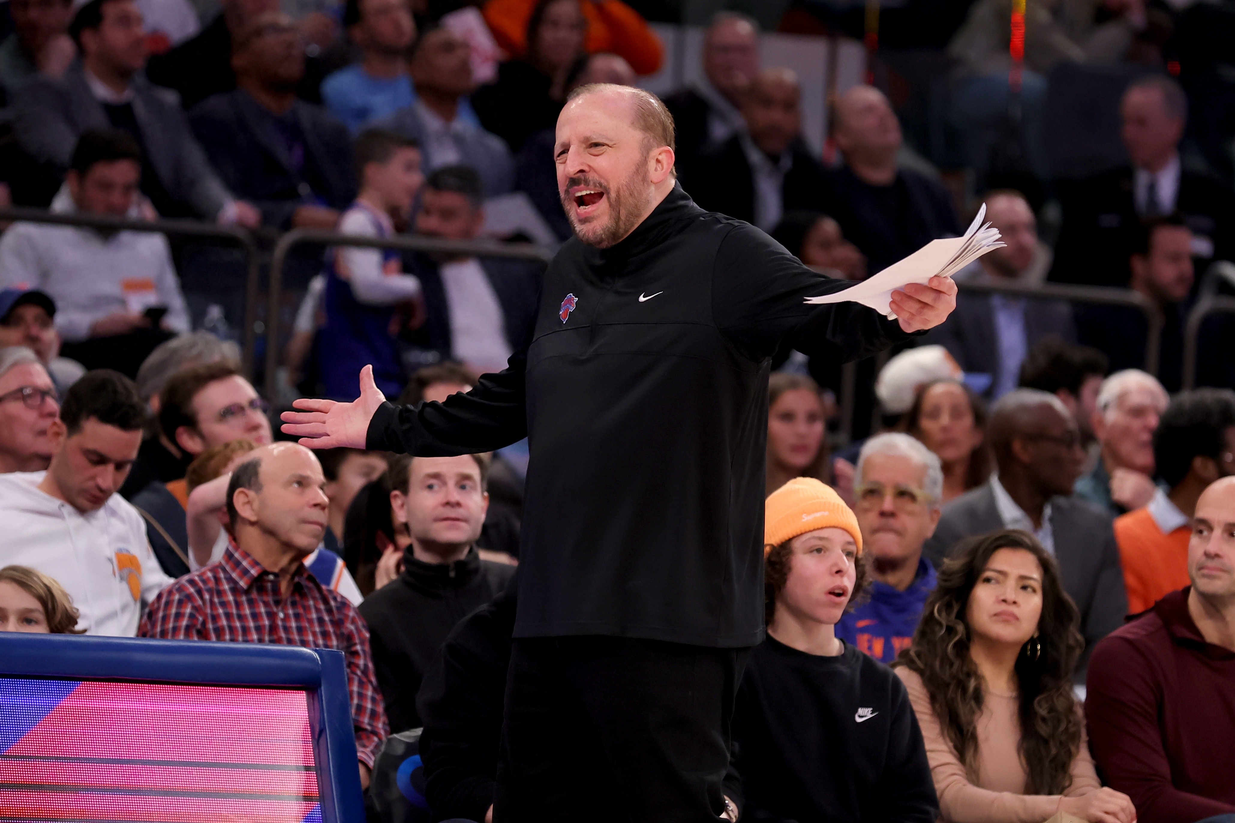 米兰平台 -NBA常规赛国际比赛日再迎强敌，达拉斯独行侠回应争议，主帅态度——管理层满意，控场能力受关注的简单介绍