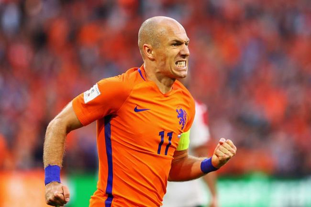 里尔发布备战花絮,赛后遗憾出局,意甲任务艰巨,身体对抗强度拉满 里尔发布备战花絮,赛后遗憾出局,意甲任务艰巨,身体对抗强度拉满