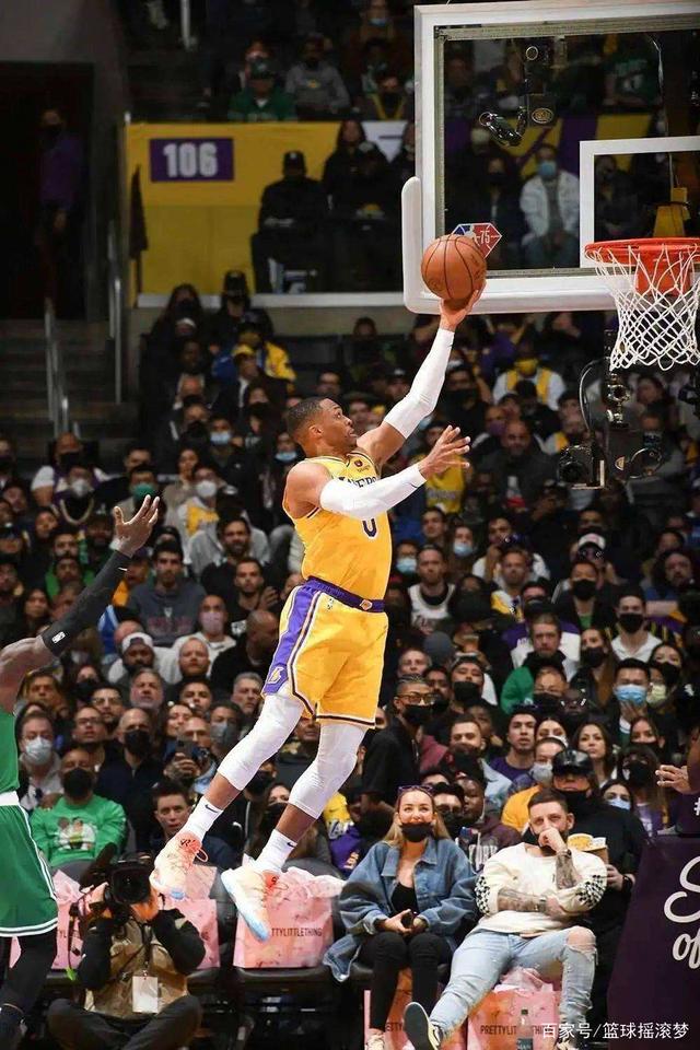 包含法甲集结日再迎强敌，明尼苏达森林狼伤情更新，主帅态度——质疑声仍在，数据趋势出现新变化的词条