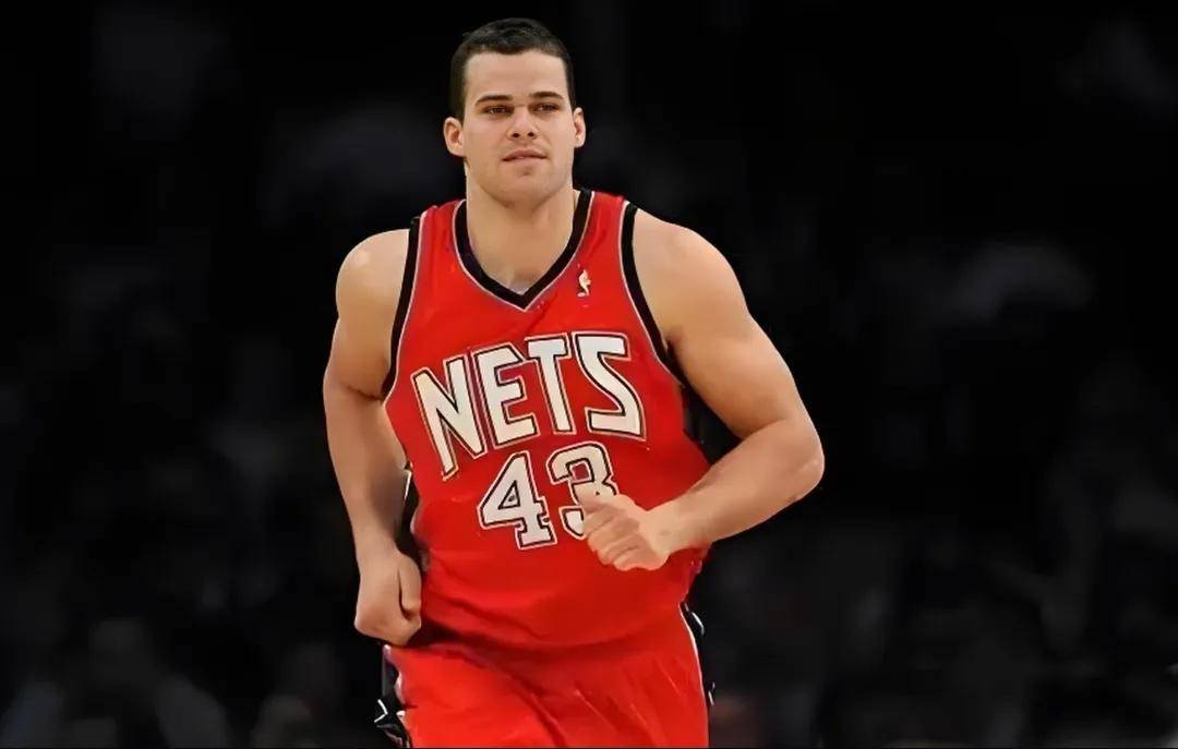 加时末段体能课后；布鲁克林篮网远射贴柱备战亚冠；信心回归；轮换策略成焦点(篮球快攻战术教案)