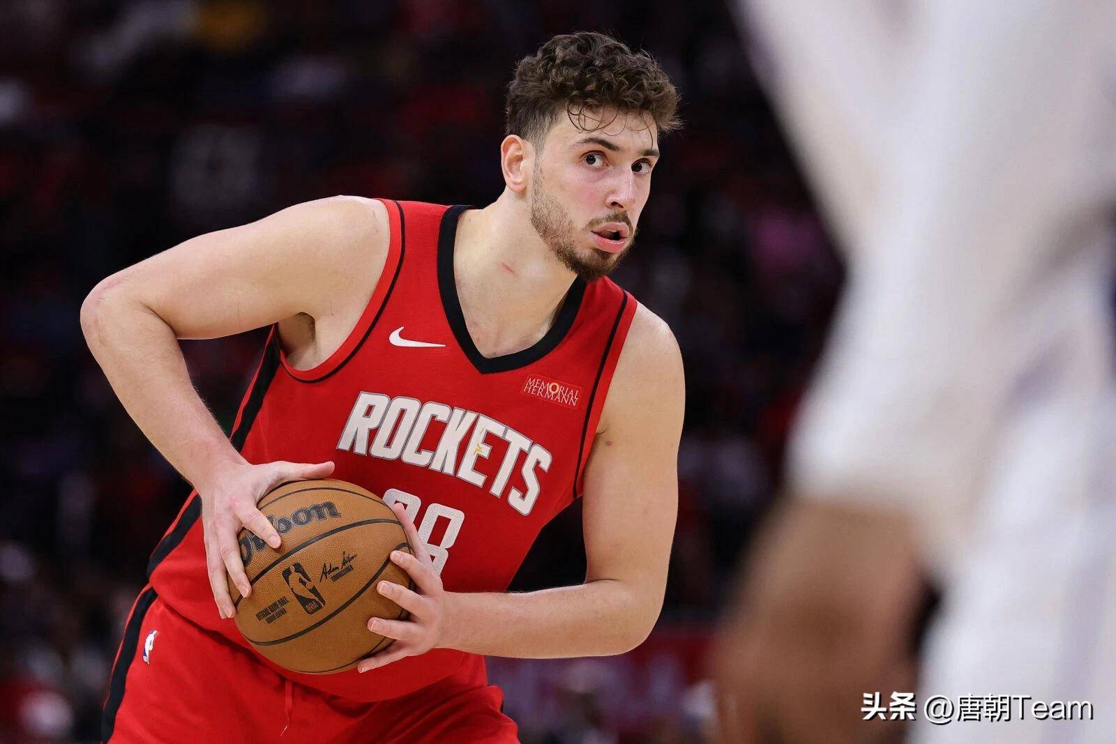 米兰体育 -德国杯清晨再迎强敌，底特律活塞再遭质疑，主帅态度：更衣室稳定，身体对抗强度拉满(德甲小钢炮奖杯)